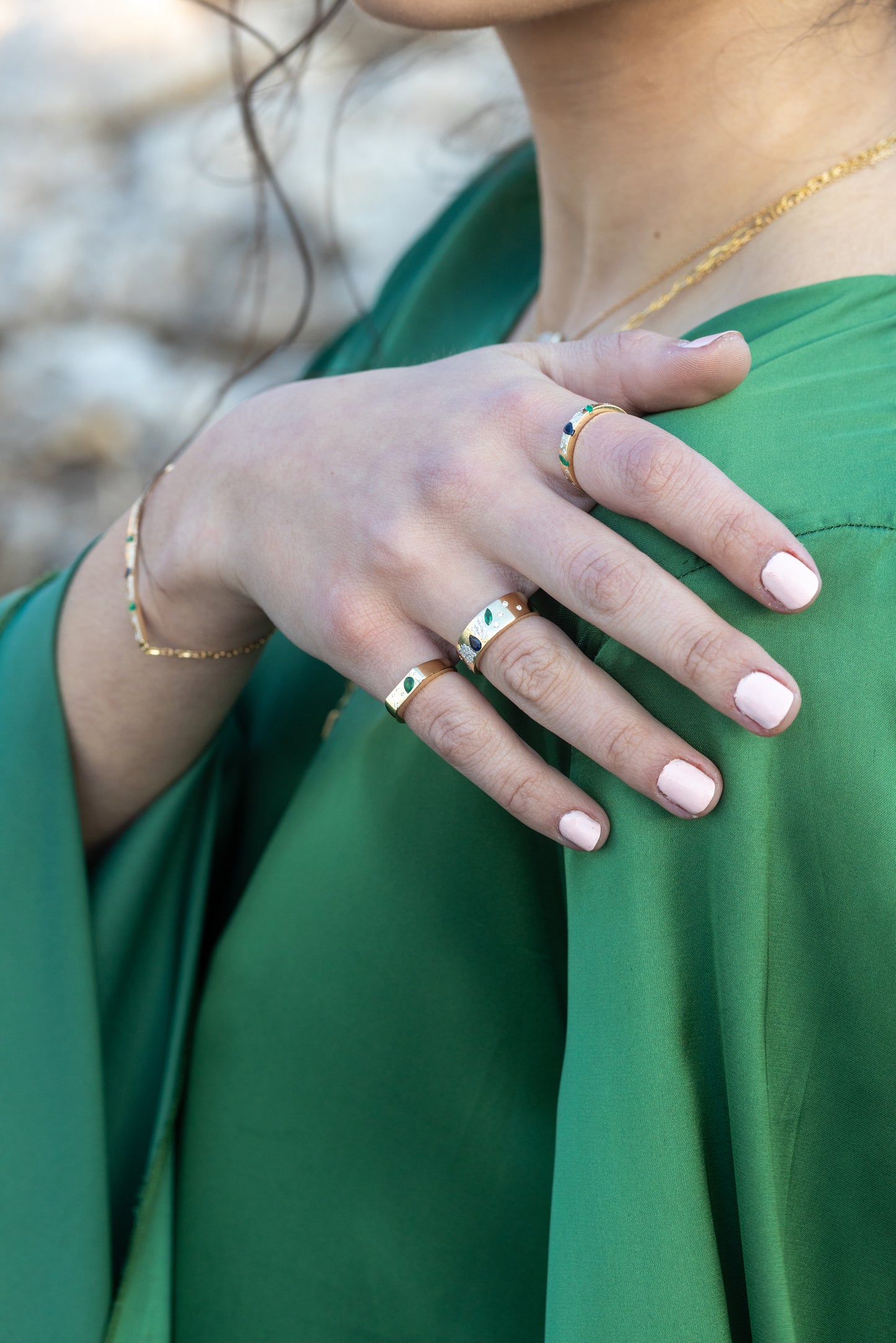 Comet Ring in Diamonds & Emeralds/Sapphire