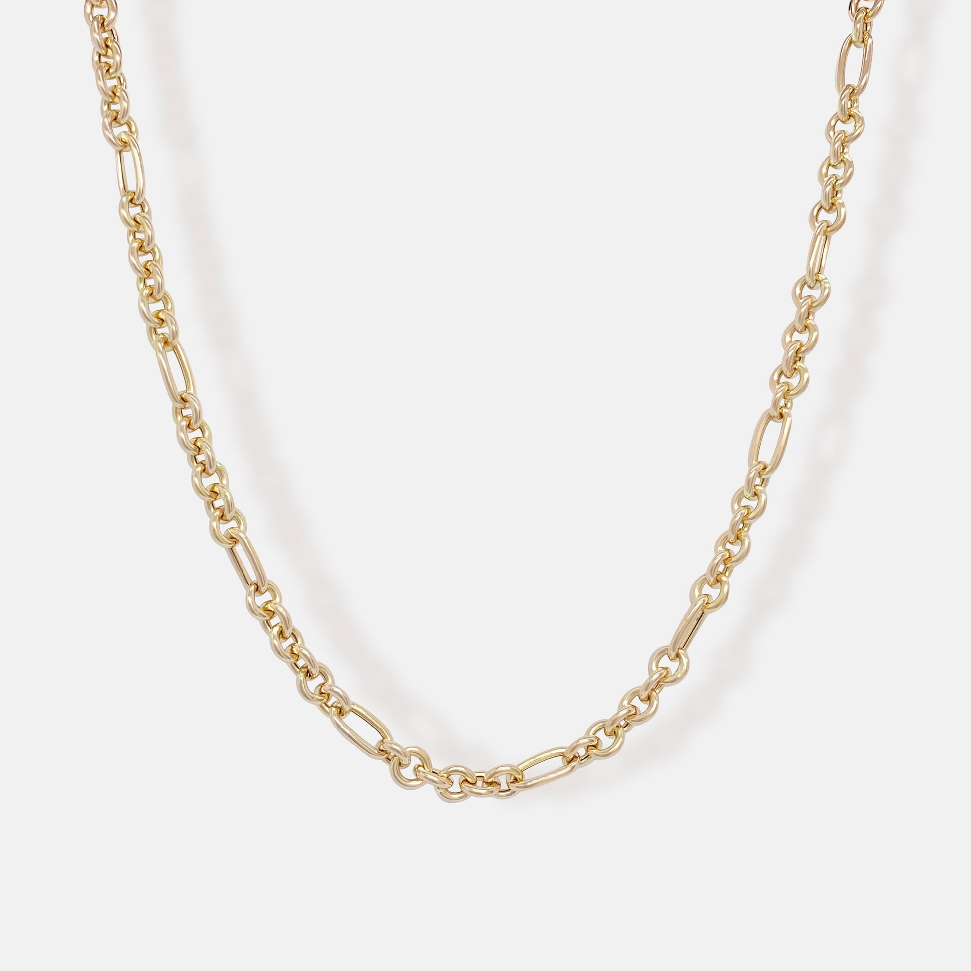 maru Gold Chain necklace